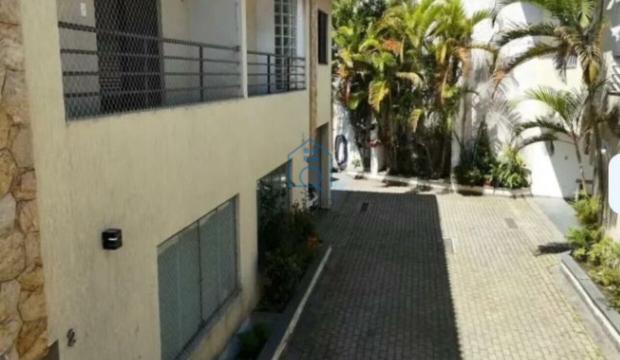 FI3364020-1
