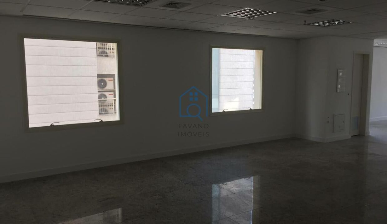 FI8748007