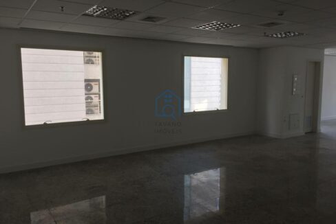 FI8748007