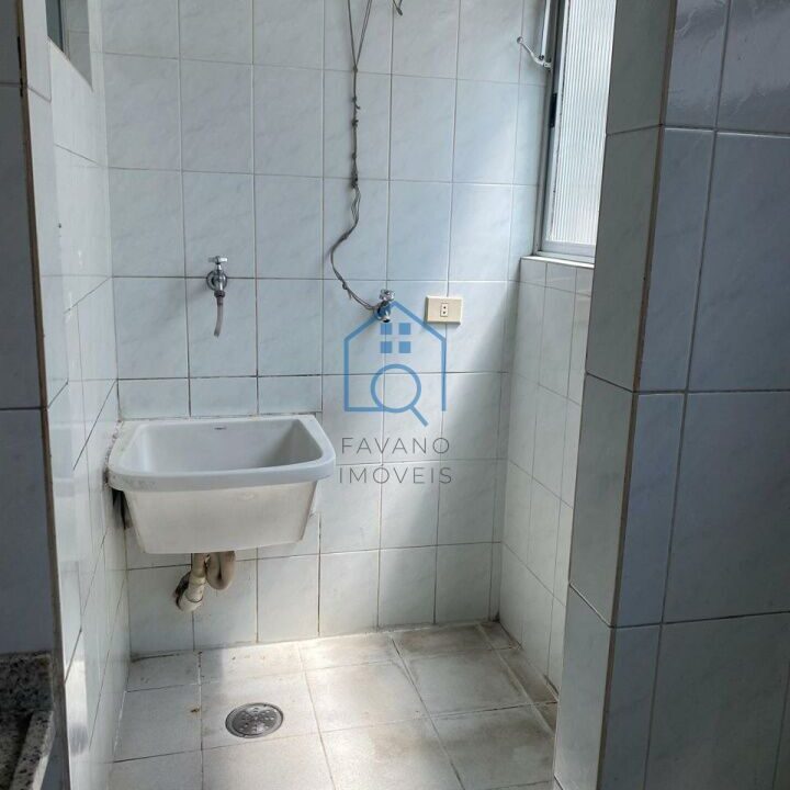 FI8881030