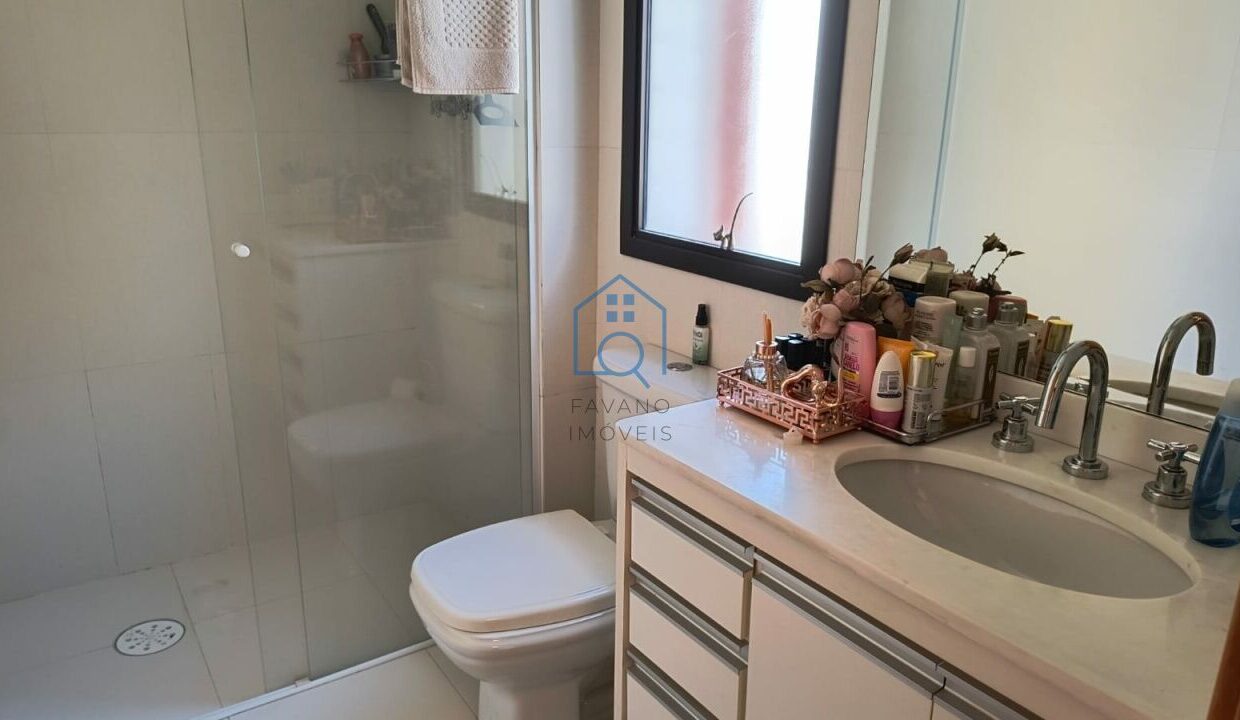 FI8898023