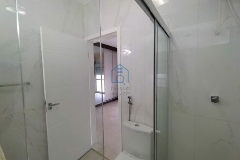 FI8926002