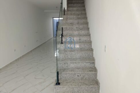 FI8926004