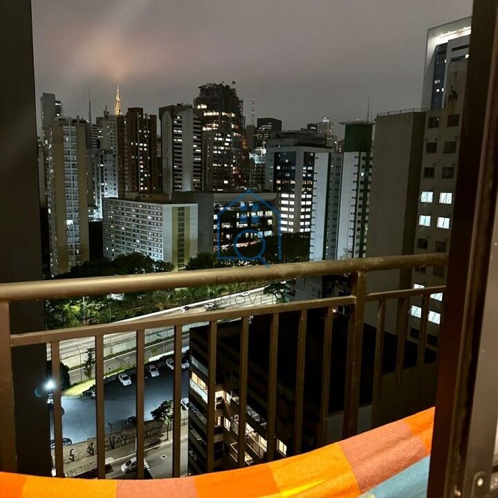 FI8968005