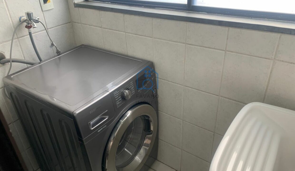 FI9211005